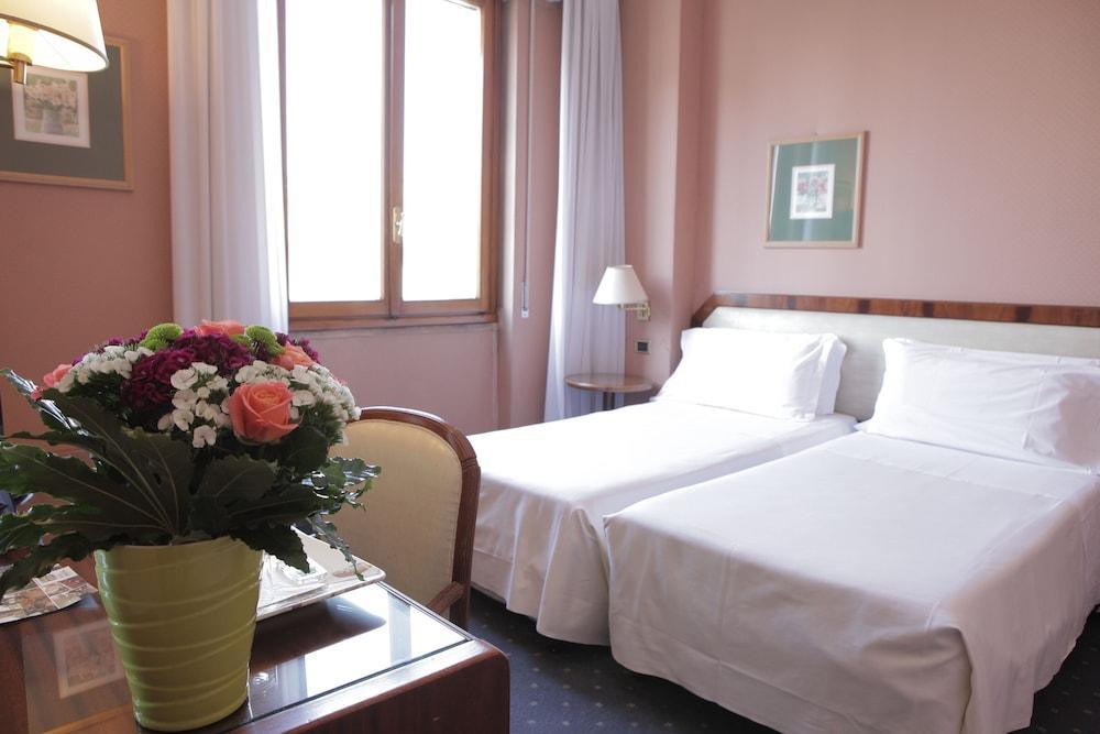 Hotel Bristol Milano Esterno foto