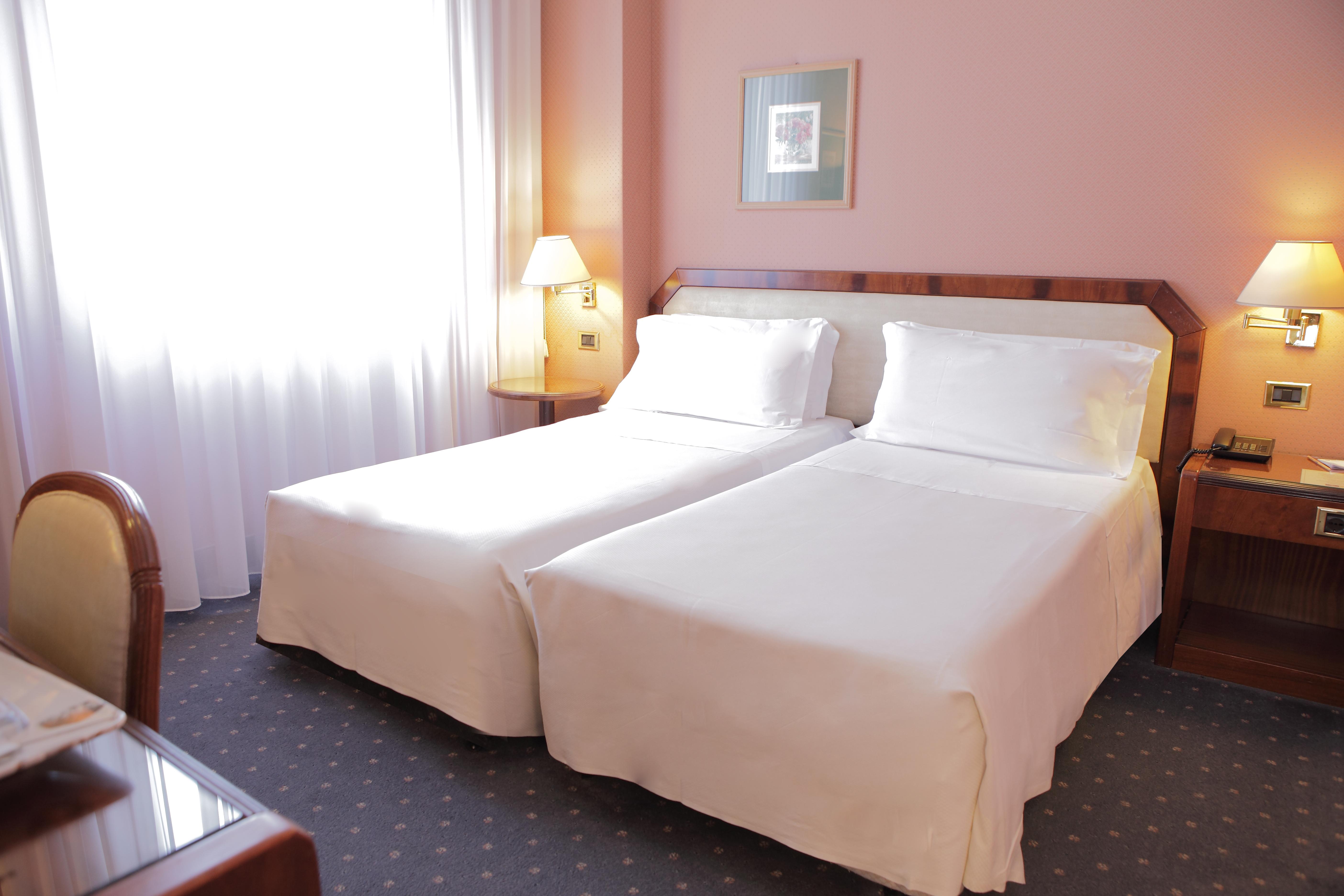 Hotel Bristol Milano Esterno foto