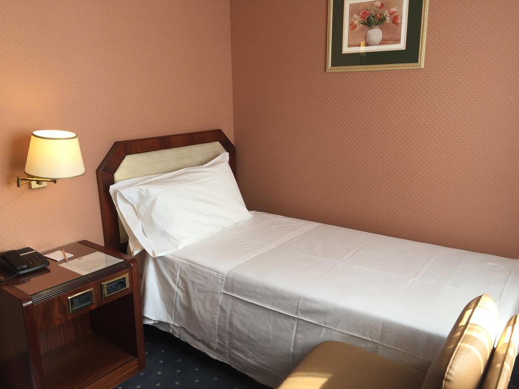 Hotel Bristol Milano Esterno foto