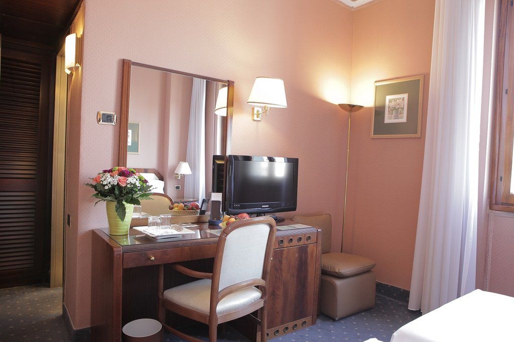 Hotel Bristol Milano Esterno foto