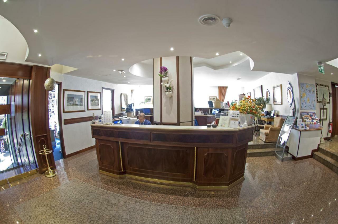 Hotel Bristol Milano Esterno foto