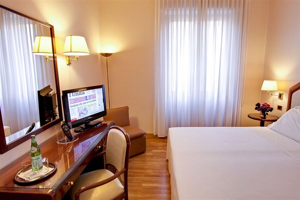 Hotel Bristol Milano Esterno foto